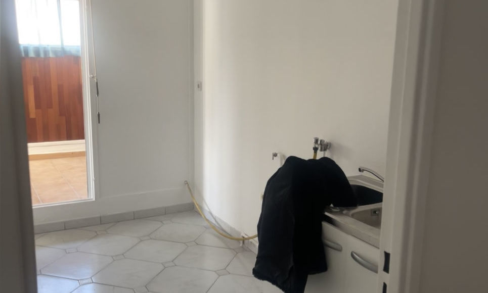 2pièces dernier étage : Photo 3