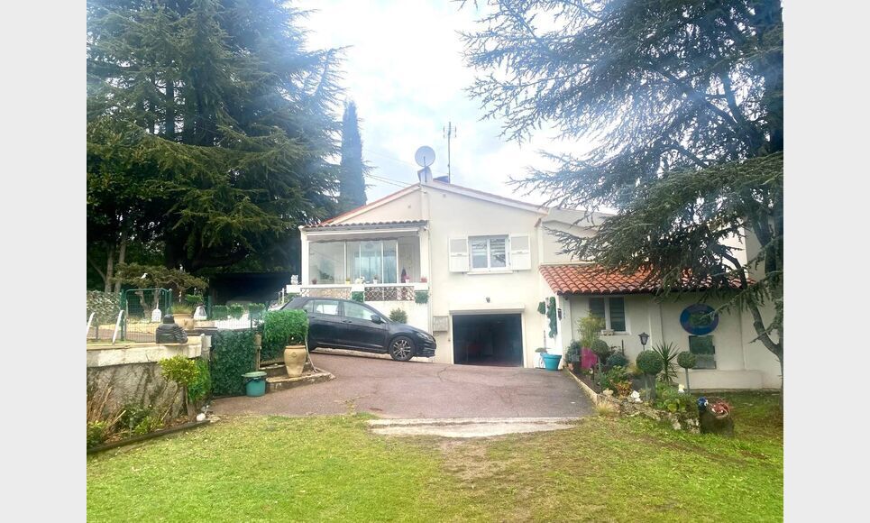 Exclusivit&eacute; Villa BERRE-LES-ALPES : Photo 10