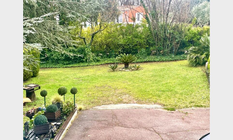 Exclusivit&eacute; Villa BERRE-LES-ALPES : Photo 18