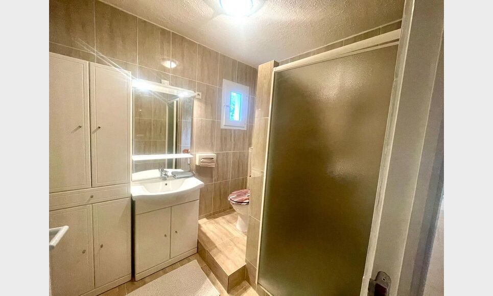 Exclusivit&eacute; Villa BERRE-LES-ALPES : Photo 8