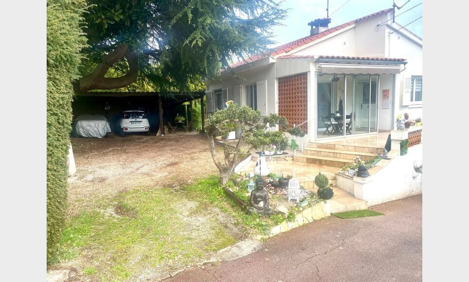 Exclusivit&eacute; Villa BERRE-LES-ALPES : Photo 9