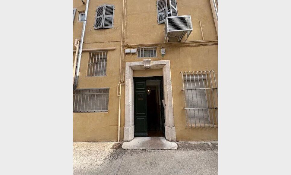 Centre ville - Type 2 climatis&eacute; au calme : Photo 8