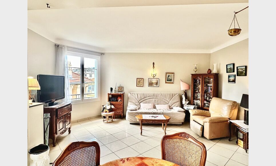 Appartement 2 pi&egrave;ces - proche Parc  Chambrun : Photo 7