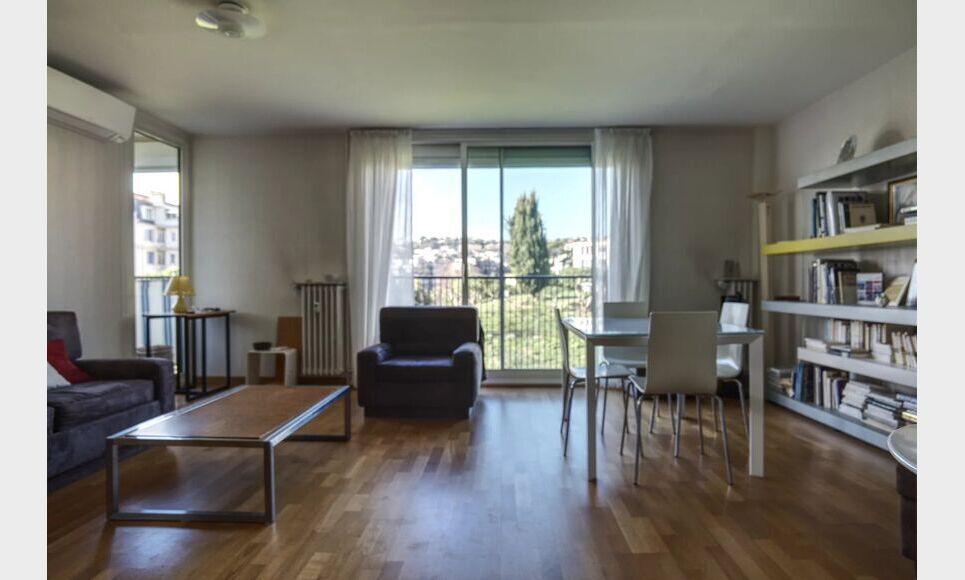 3 Pi&egrave;ces CHAMBRUN : Photo 2