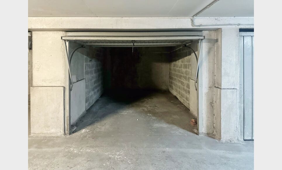 Exclusivit&eacute; ? Garage ferm&eacute;, Vauban : Photo 1